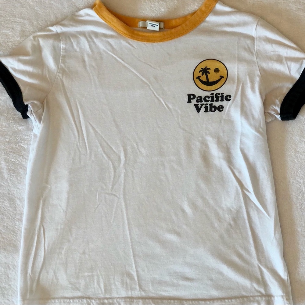 Forever 21 Pacific Vibe T-shirt